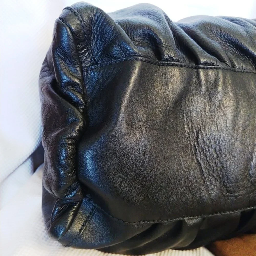 Gucci Large Abbey D-Ring Hobo in Black Leather EUC - Picture 9 of 16